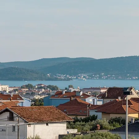 Elegance Apartment *