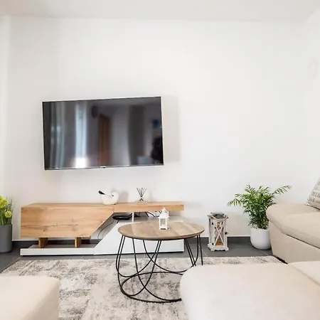 Elegance Apartment