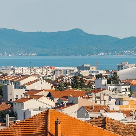 アパート Elegance